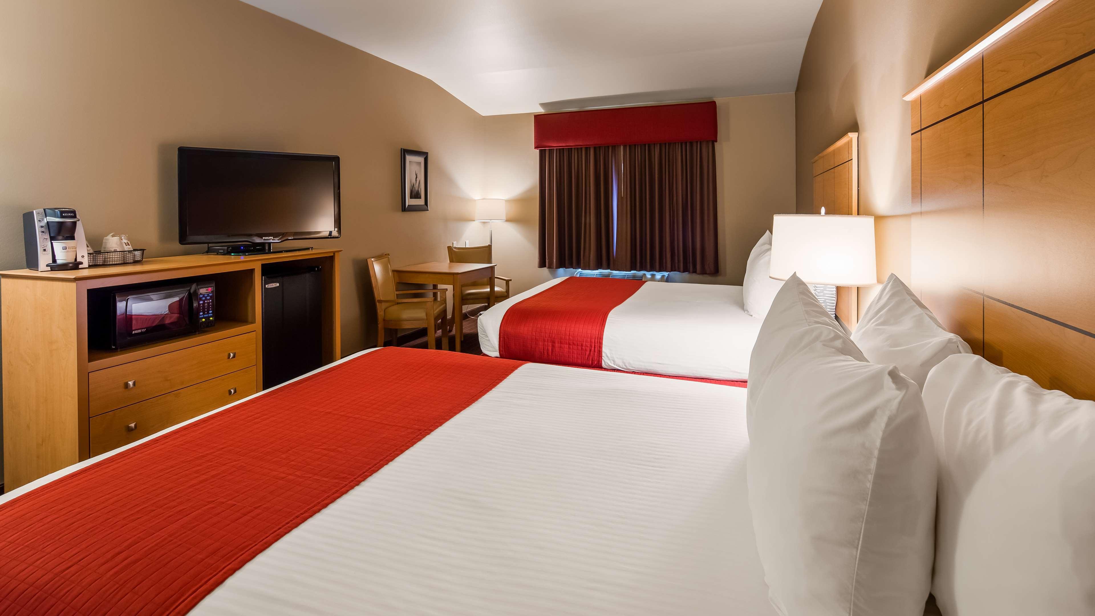 Best Western Golden Prairie Inn And Suites Sídney Exterior foto
